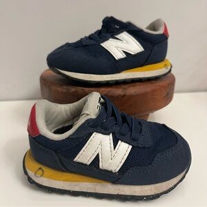 New Balance 237 Toddler Shoes Sz 5 Navy Retro Runner Sneakers Kids Y2K Style